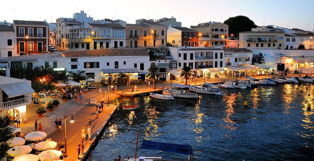 https://viajaen.es/viajes/assets/upload/p223.webp